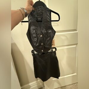 Wilson Black Leather skirt skirt w vest